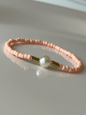 Pearl & Peach Beaded Stretch Bracelet